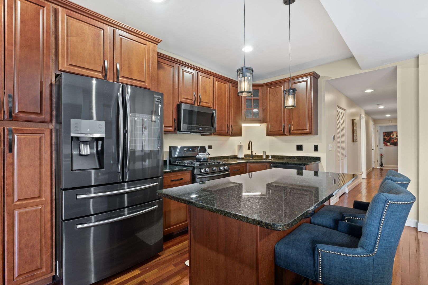 6547 S Ellis Avenue Unit: 2