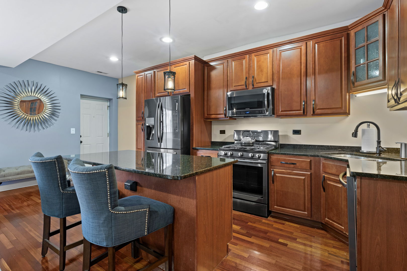 6547 S Ellis Avenue Unit: 2