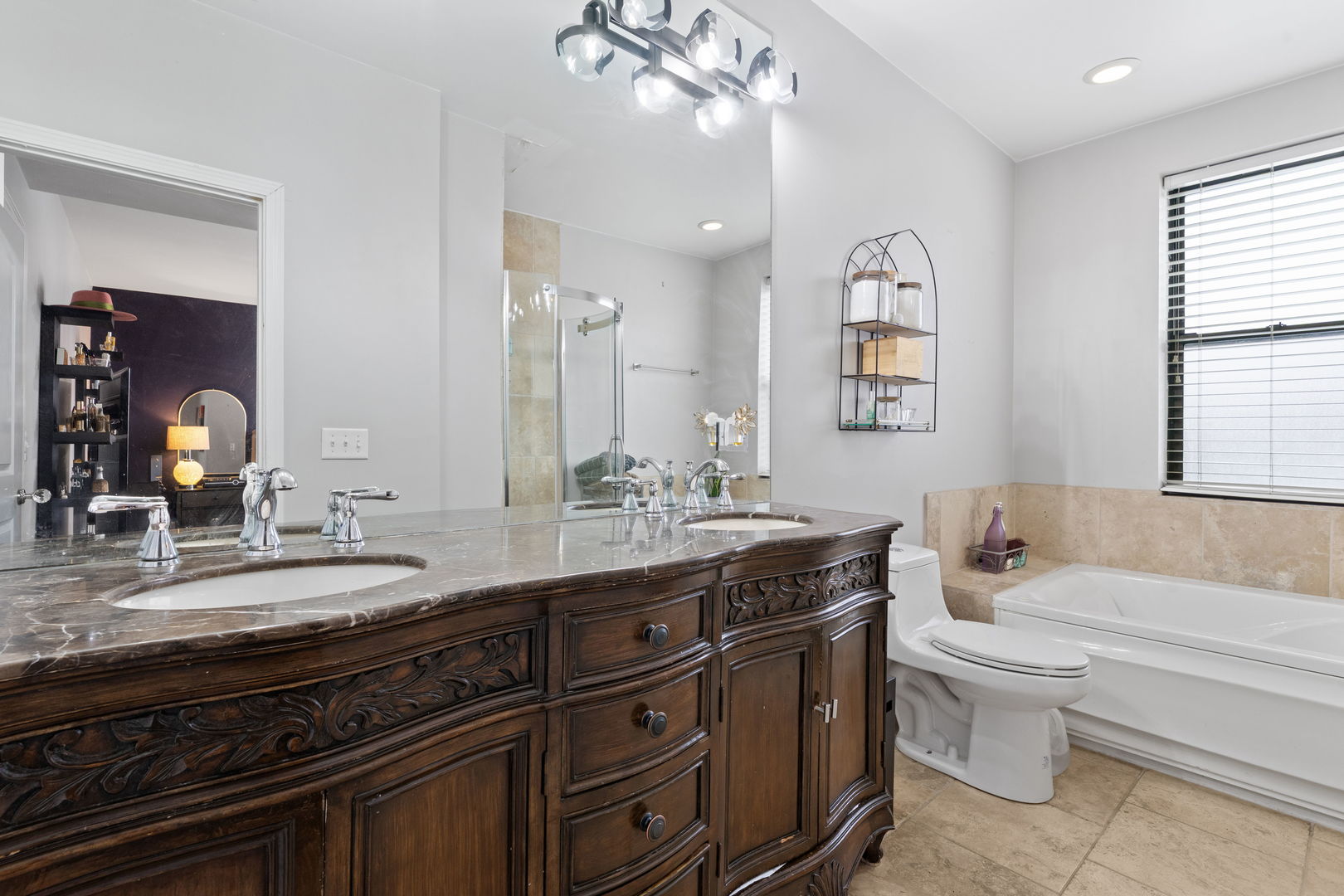 6547 S Ellis Avenue Unit: 2