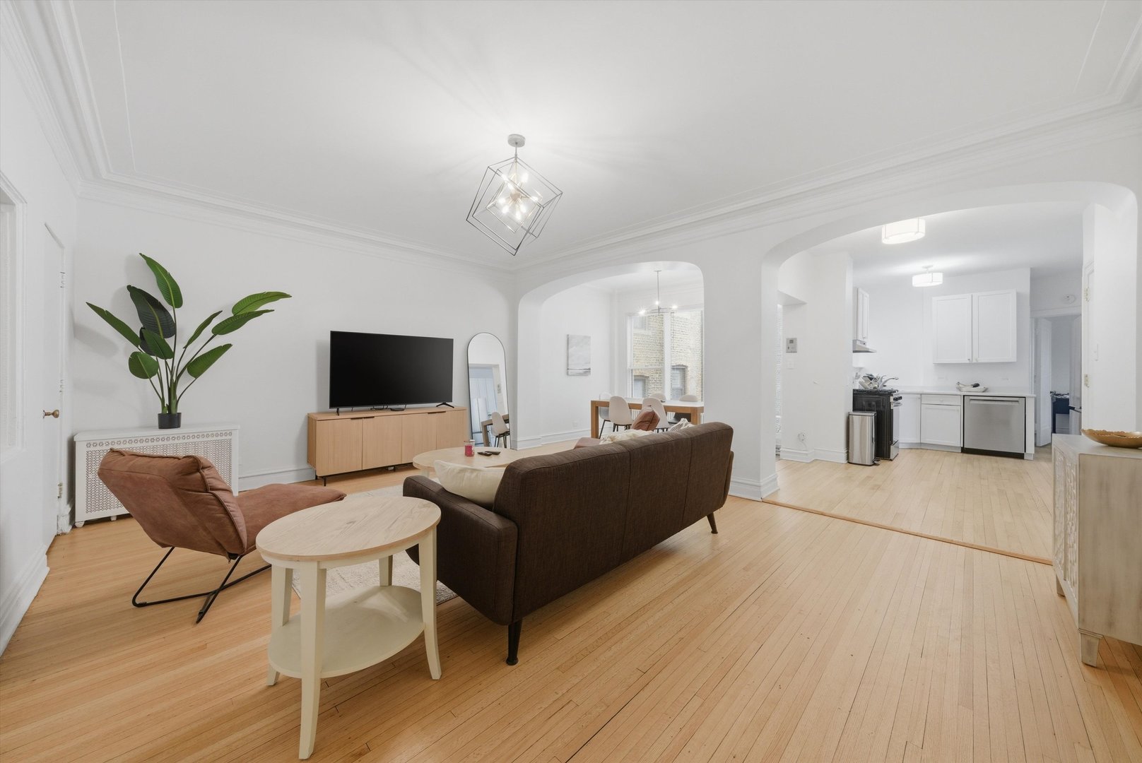 707 W Junior Terrace Unit: 3S