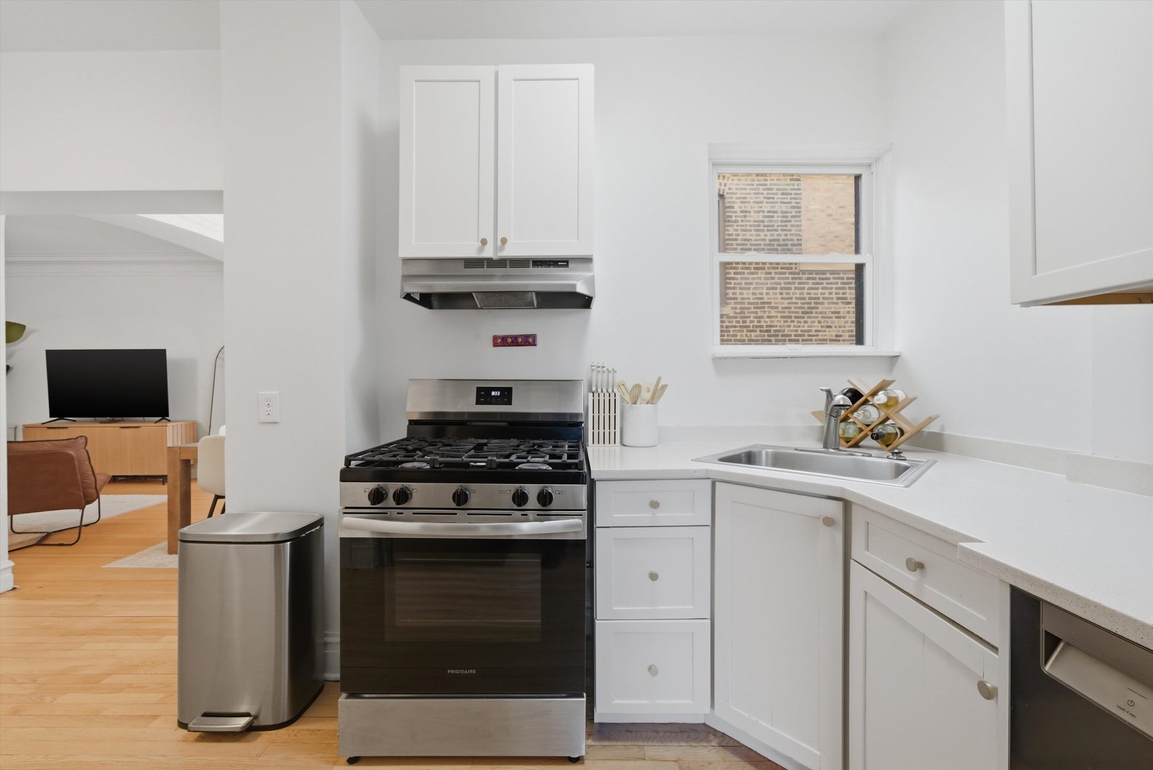 707 W Junior Terrace Unit: 3S