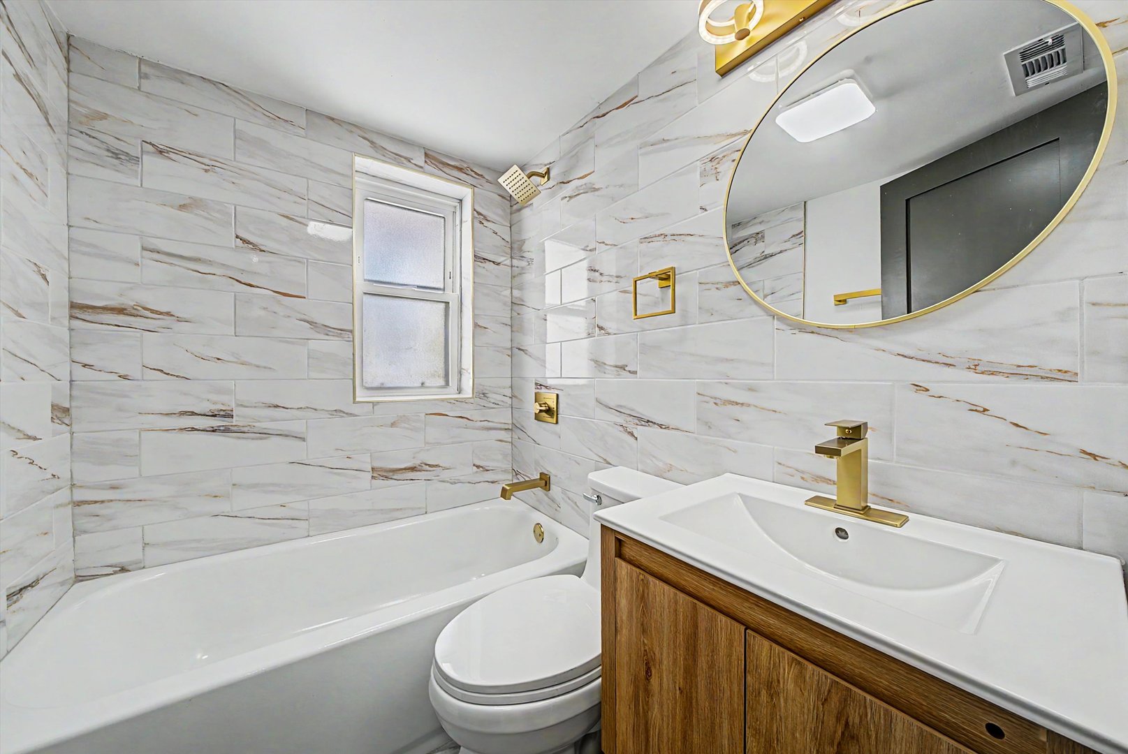 6517 S Winchester Avenue