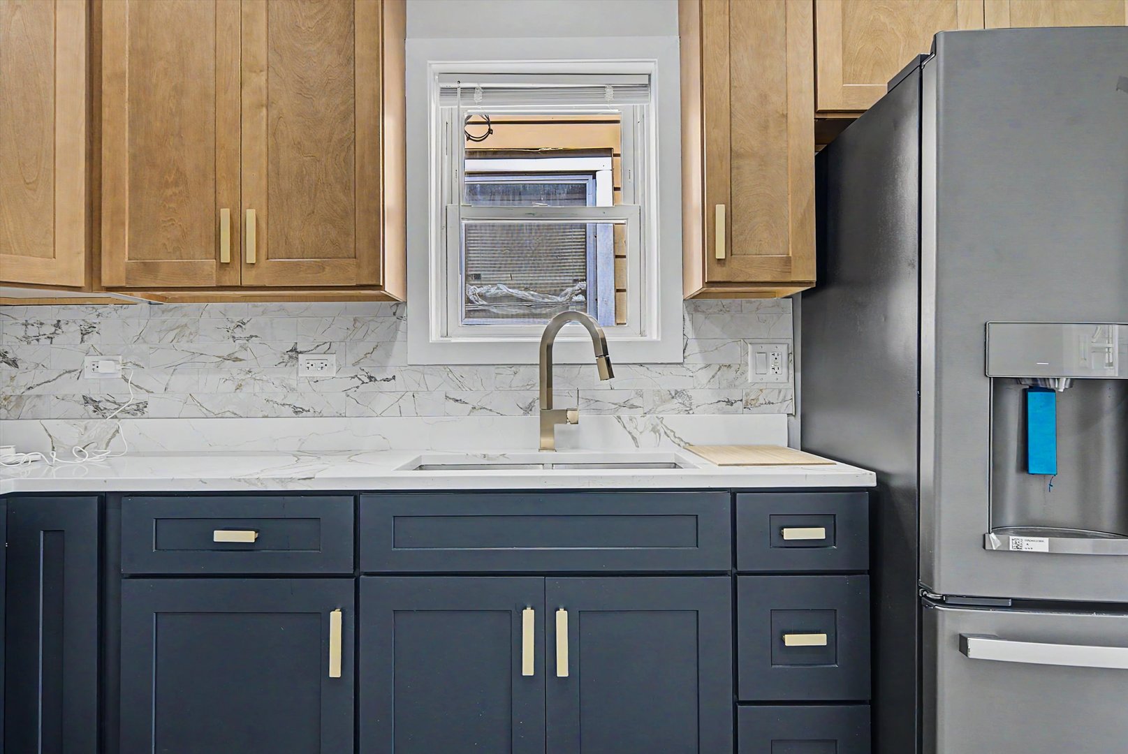 6517 S Winchester Avenue