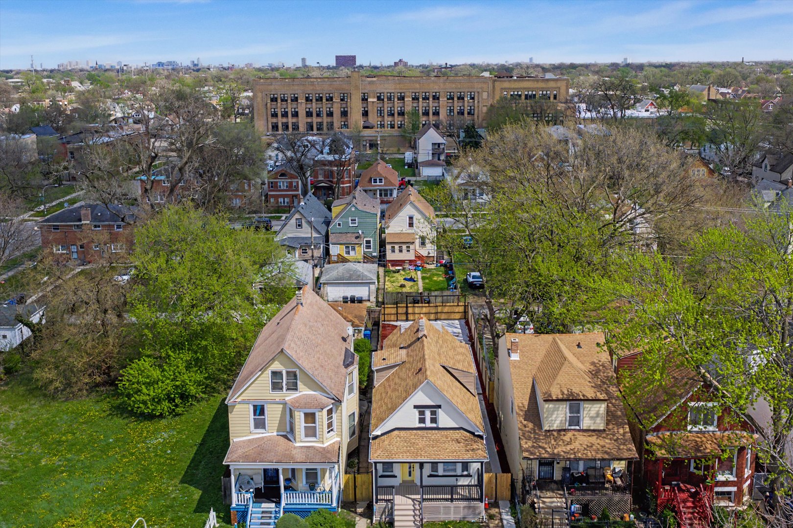 6517 S Winchester Avenue