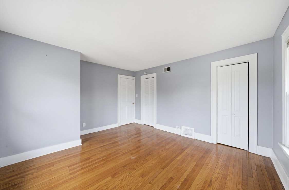 18335 Sherman Street Unit: 3