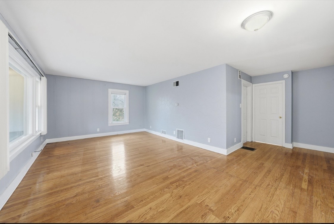 18335 Sherman Street Unit: 3