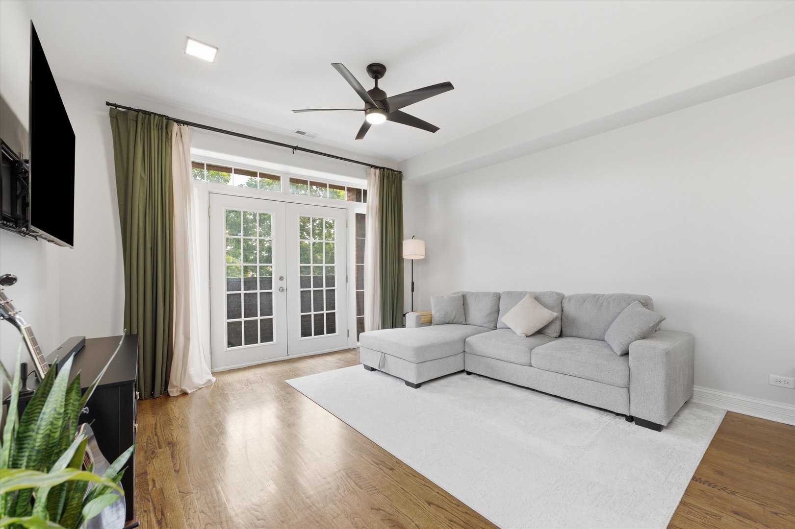 6500 S Minerva Avenue Unit: 3N
