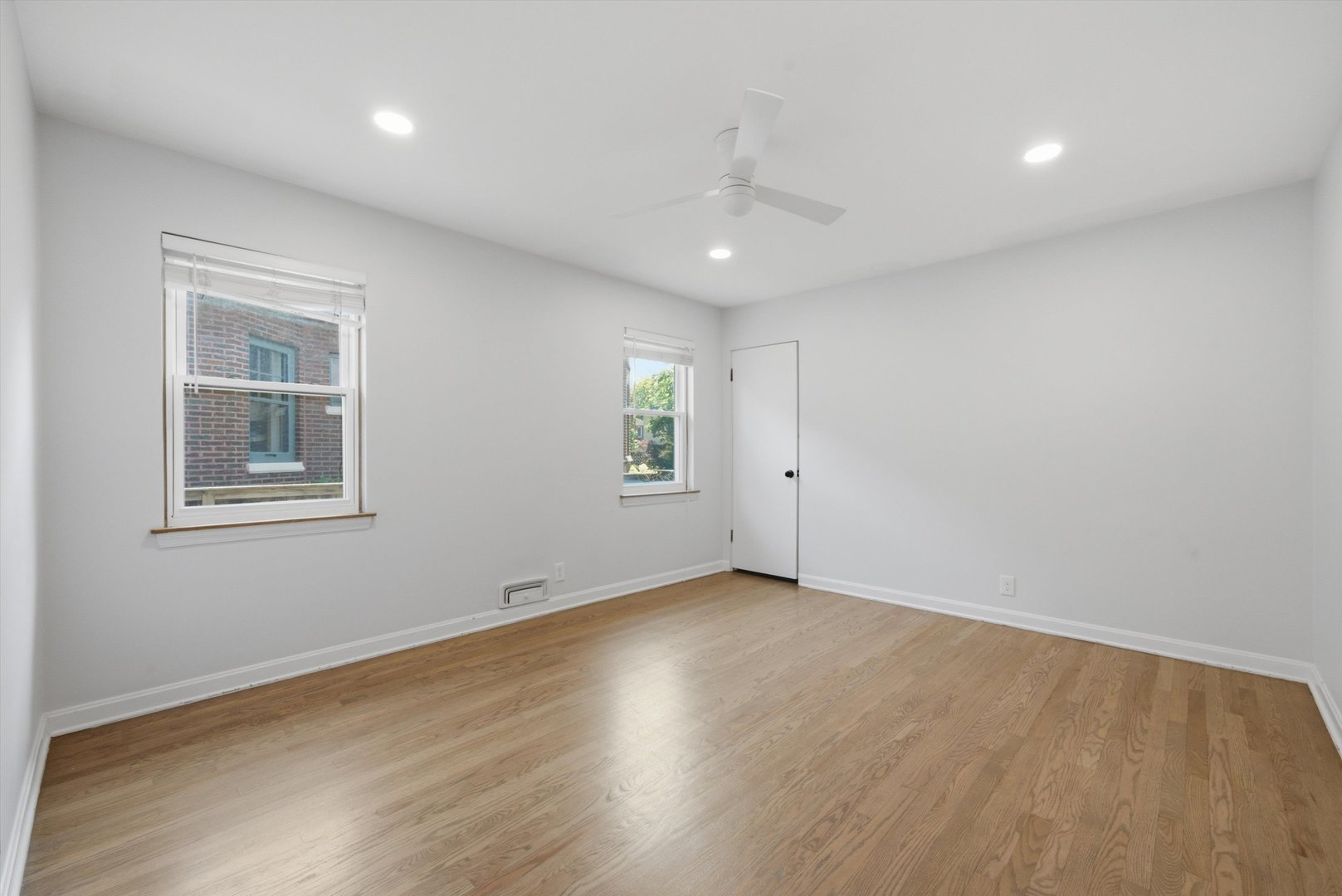 940 N Oak Park Avenue