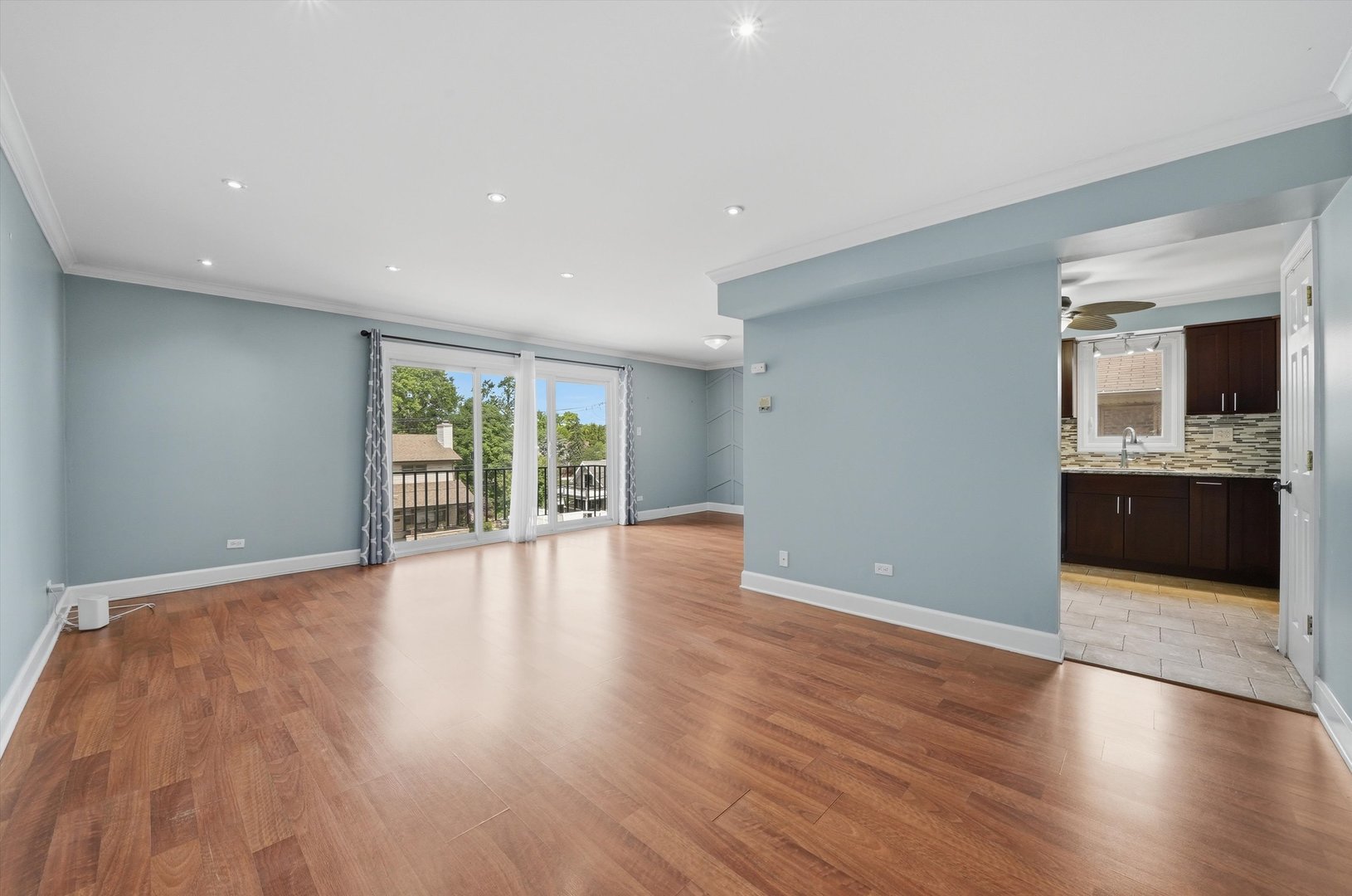 9535 S 54th Avenue Unit: 3N