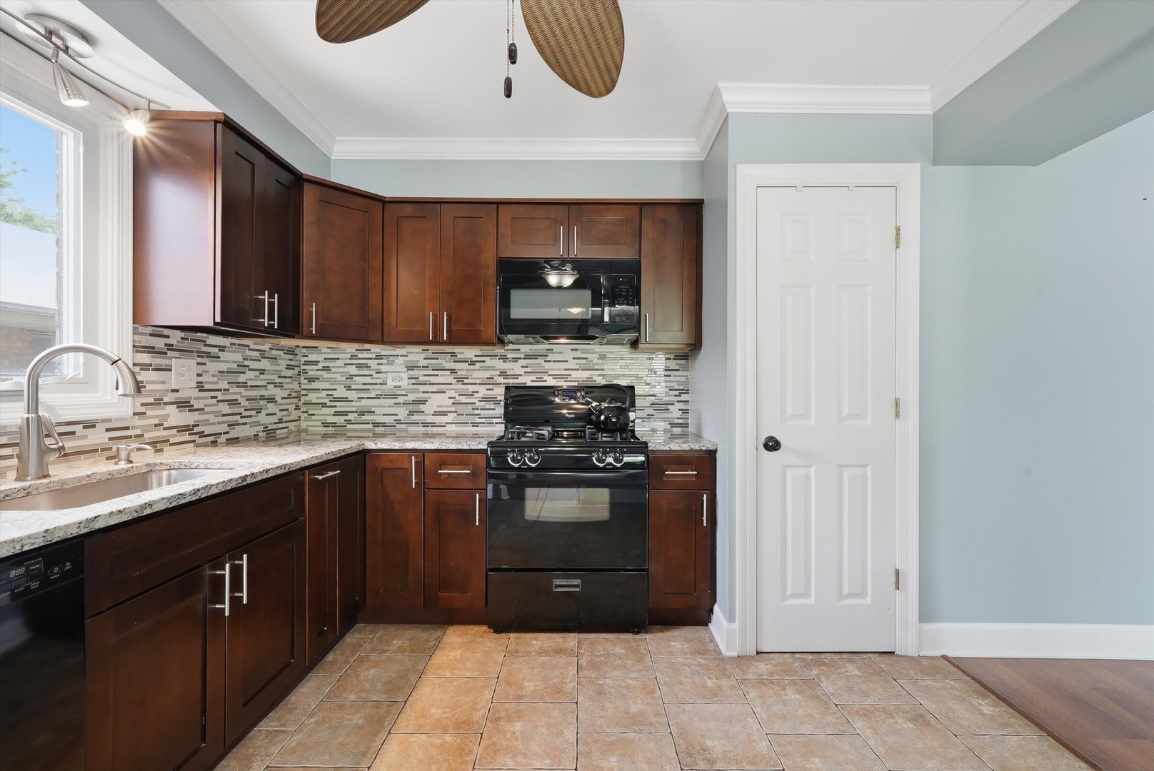 9535 S 54th Avenue Unit: 3N