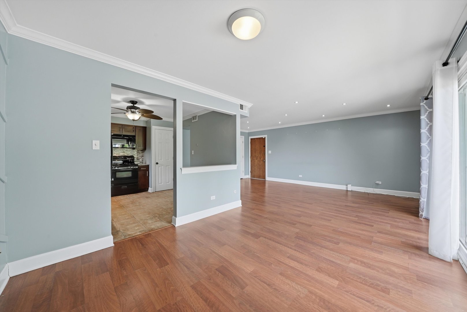 9535 S 54th Avenue Unit: 3N