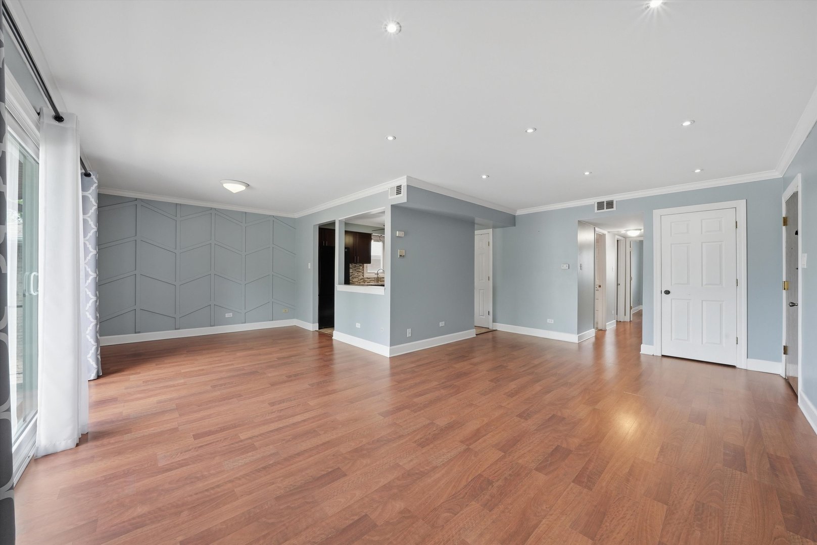 9535 S 54th Avenue Unit: 3N