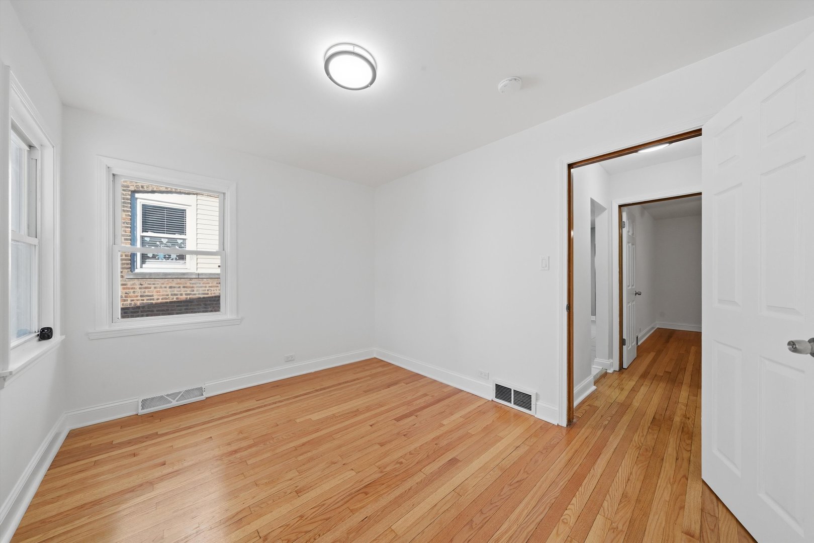5439 W Congress Parkway