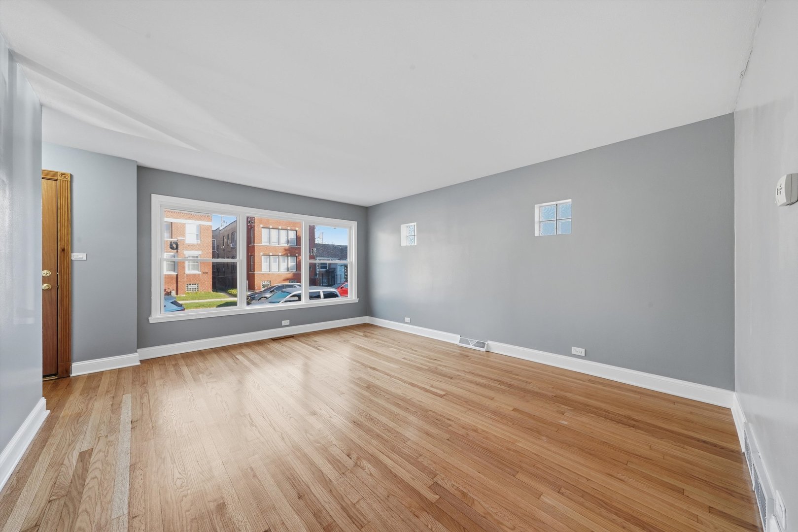 5439 W Congress Parkway