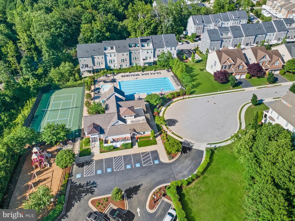 7820 LOBLOLLY WAY