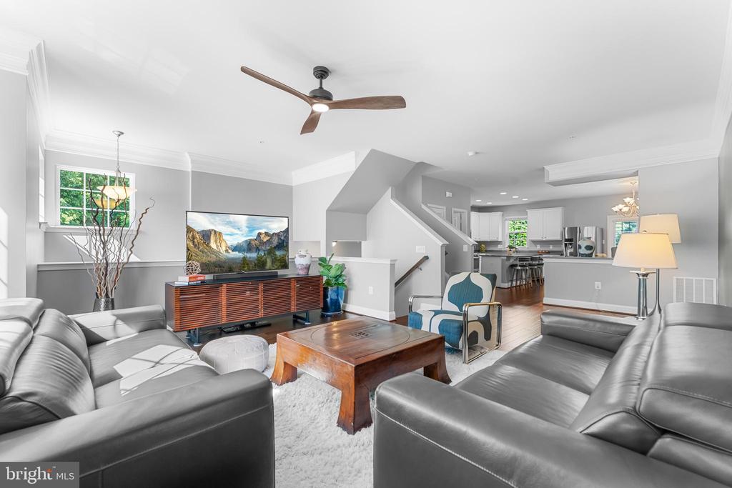 7820 LOBLOLLY WAY