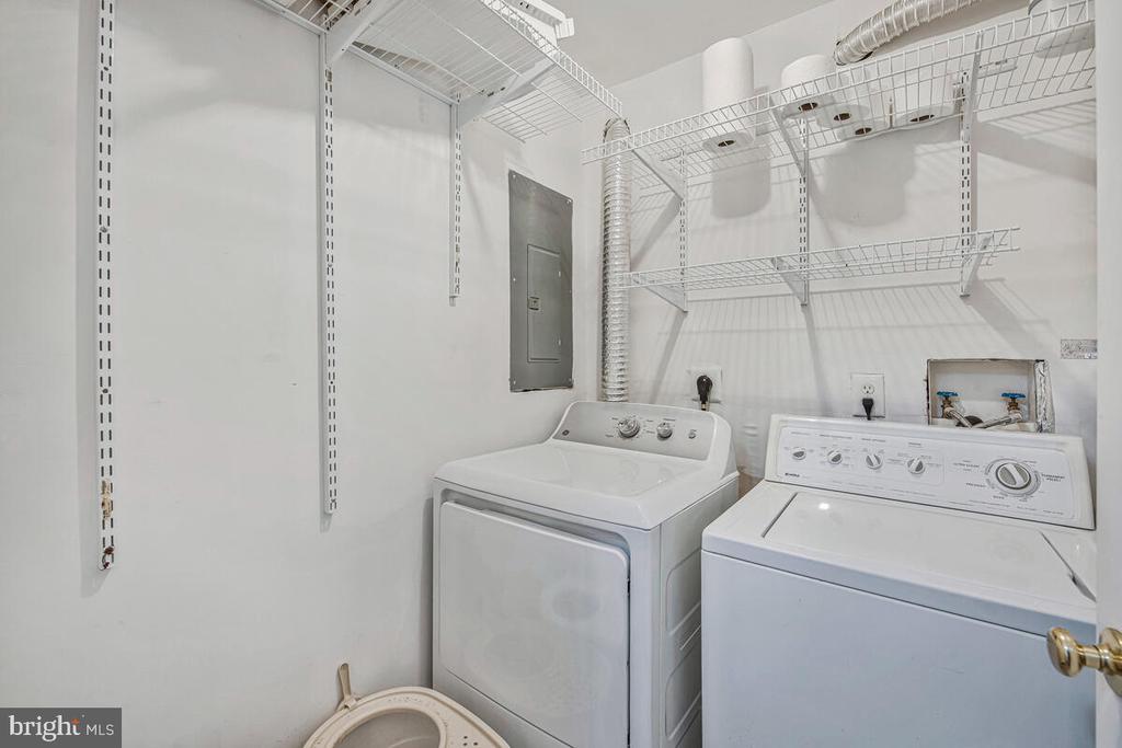 3218 WATER LILY COURT