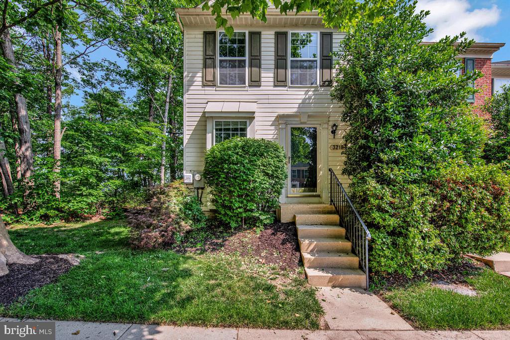 3218 WATER LILY COURT