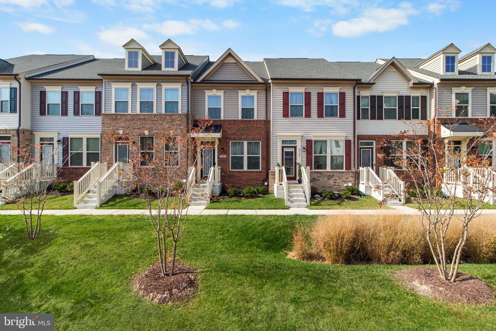 3723 CEDAR MOUNTAIN WAY