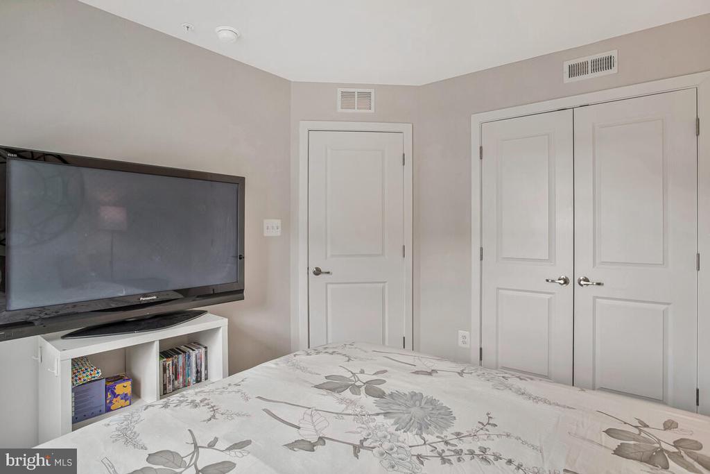 113 TREBLIS WAY
