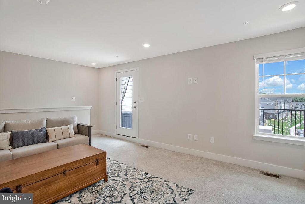 113 TREBLIS WAY