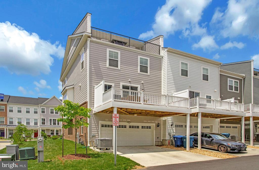 113 TREBLIS WAY