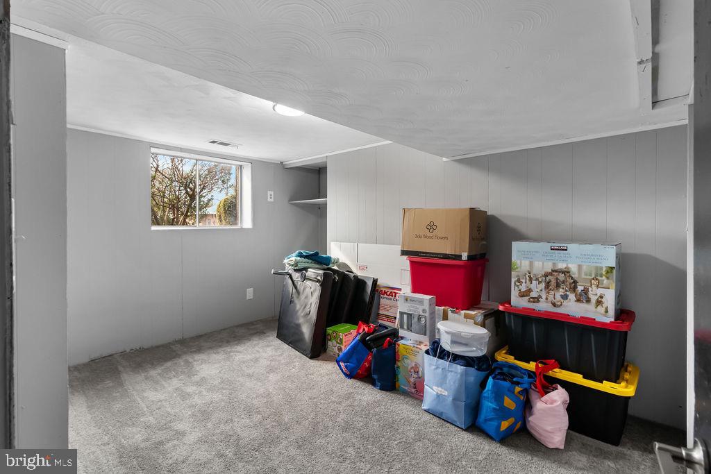 7951 QUEENS ROAD