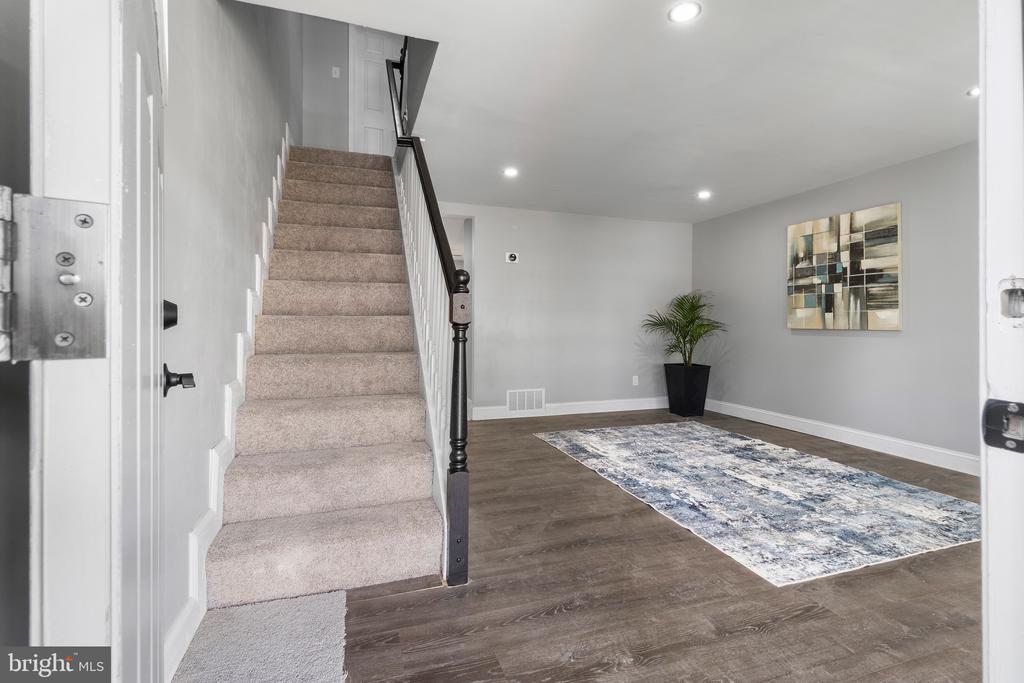 2548 MARBOURNE AVENUE
