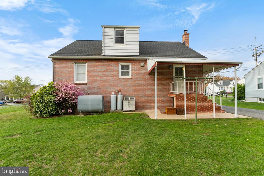4812 RIDGE ROAD