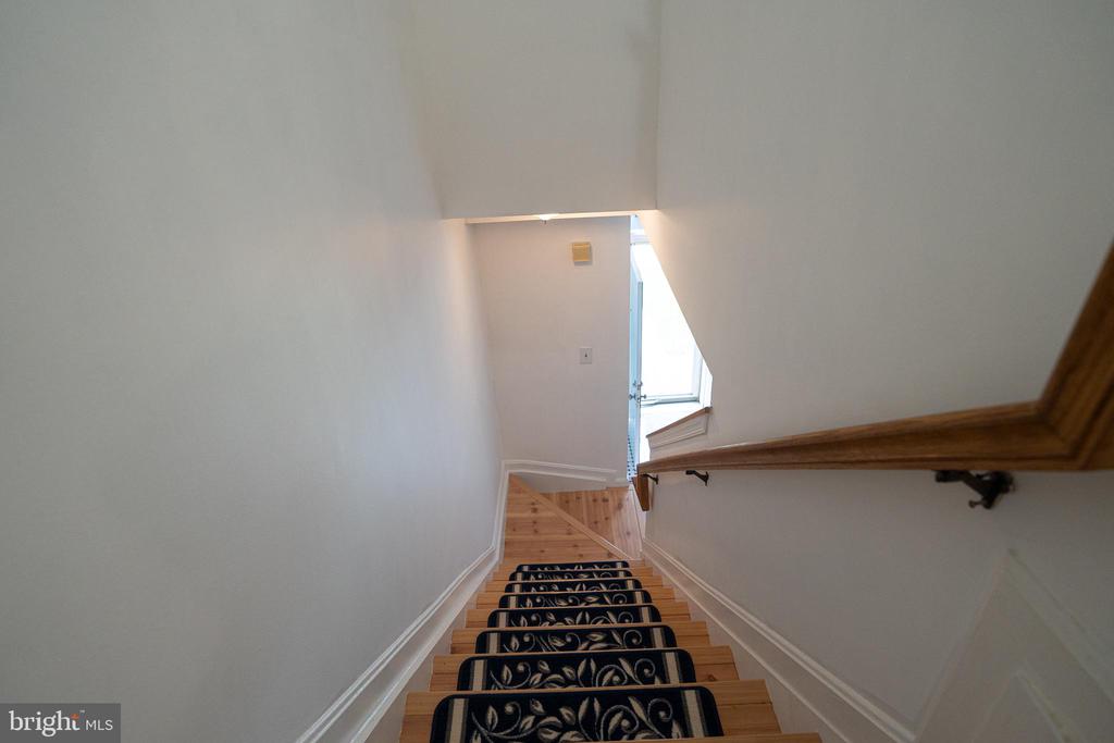 203 FERRING COURT