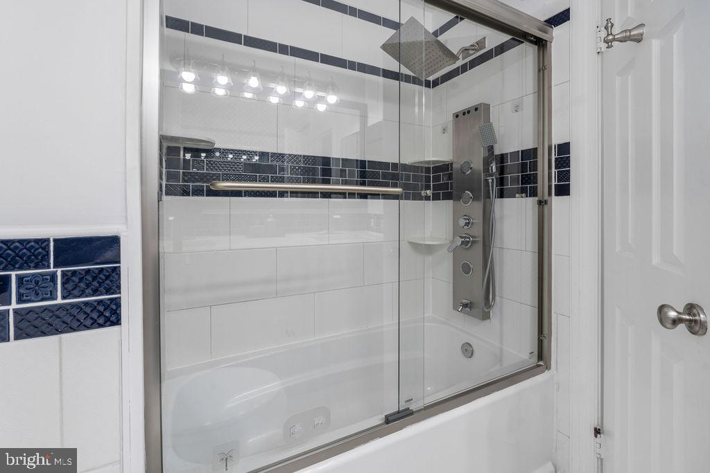 9415 NICKLAUS LANE Unit: 63