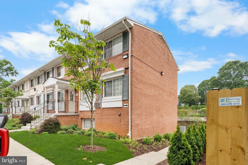 610 MAIN STREET Unit: 511