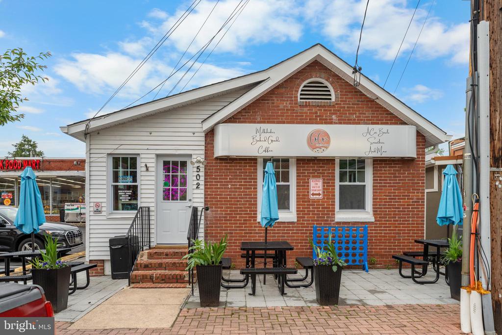 610 MAIN STREET Unit: 511