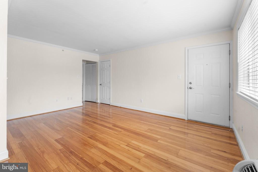 610 MAIN STREET Unit: 511