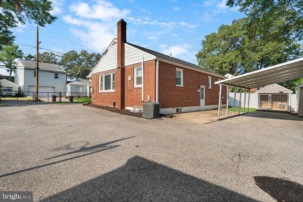 6206 WOODLEY ROAD