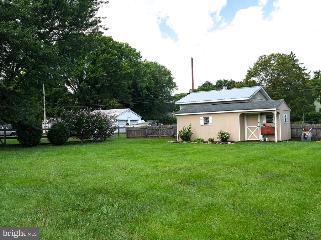 119 ANTIETAM STREET E