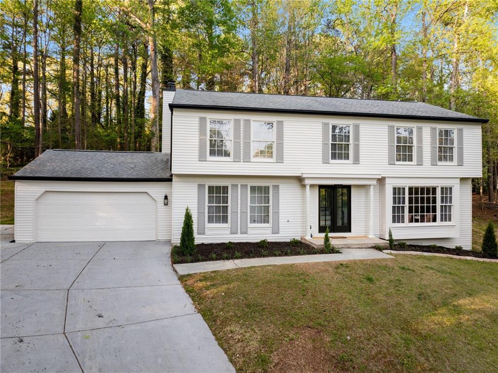 220 Hobnail Court SE