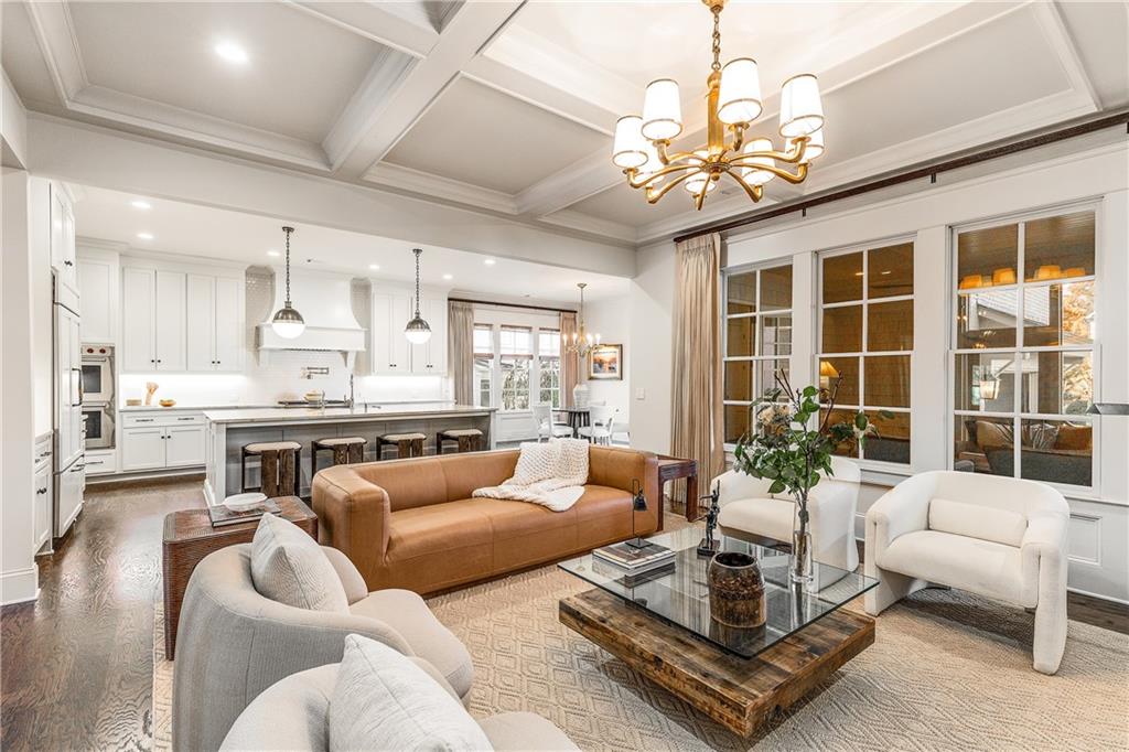 251 Chastain Park Drive NE