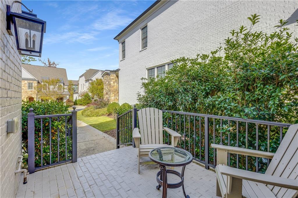 251 Chastain Park Drive NE