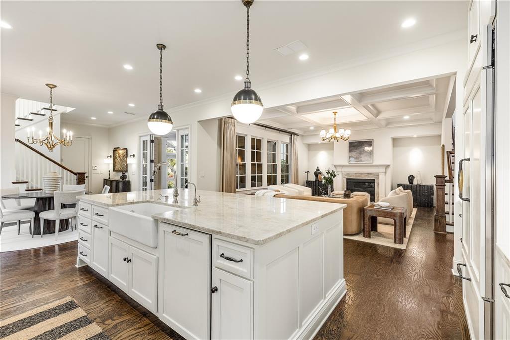 251 Chastain Park Drive NE