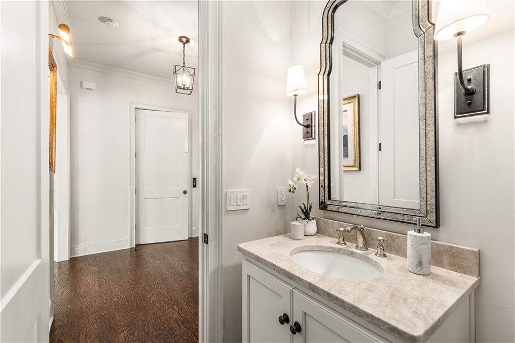 251 Chastain Park Drive NE