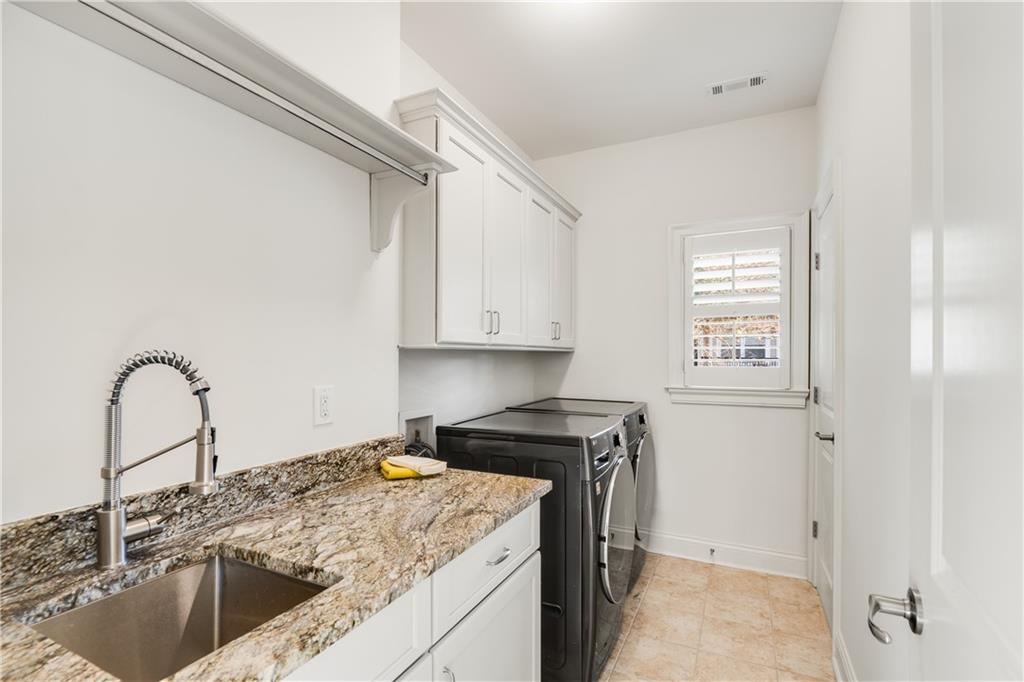 2589 Ashford Road NE