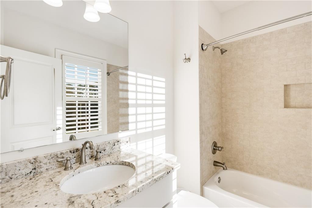 2589 Ashford Road NE