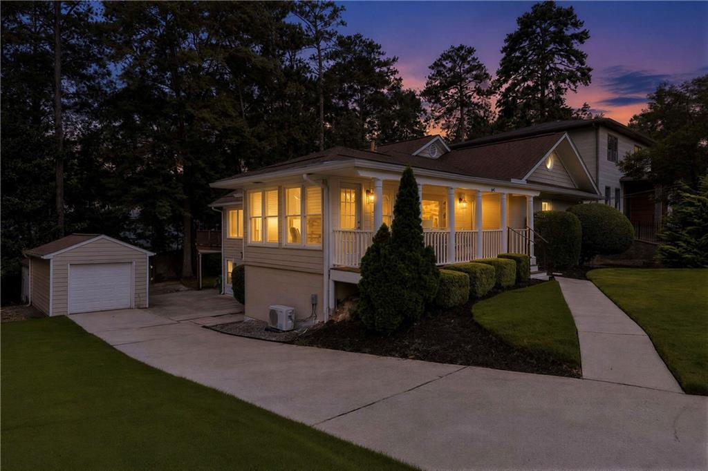 2302 Briarwood Hills Drive NE