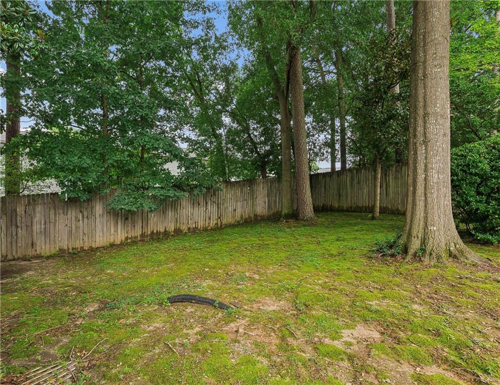2302 Briarwood Hills Drive NE
