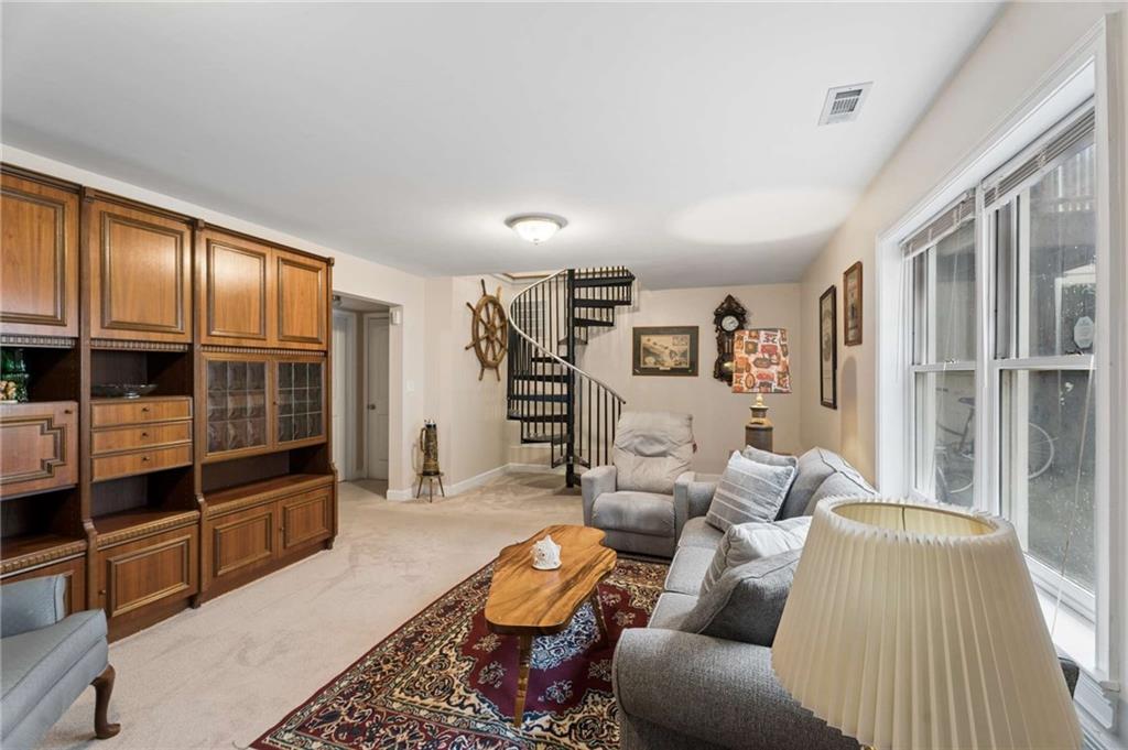 2302 Briarwood Hills Drive NE
