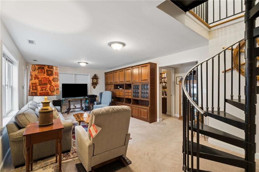 2302 Briarwood Hills Drive NE
