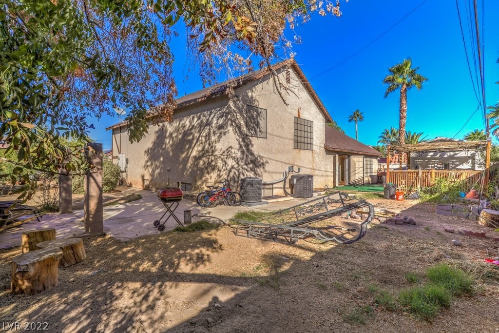 4877 Patterson Avenue