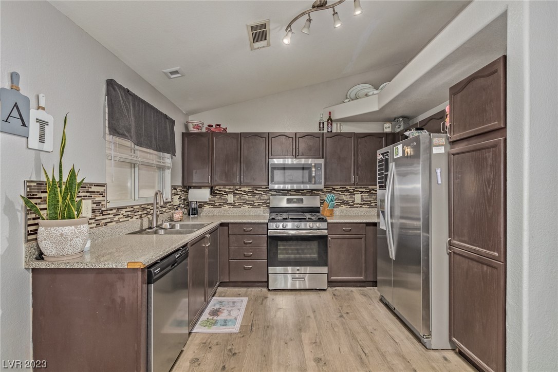 837 Holly Lake Way