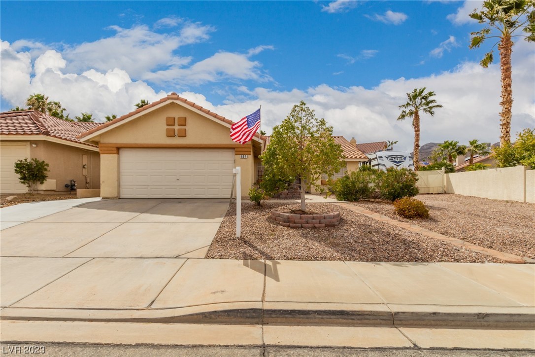 837 Holly Lake Way